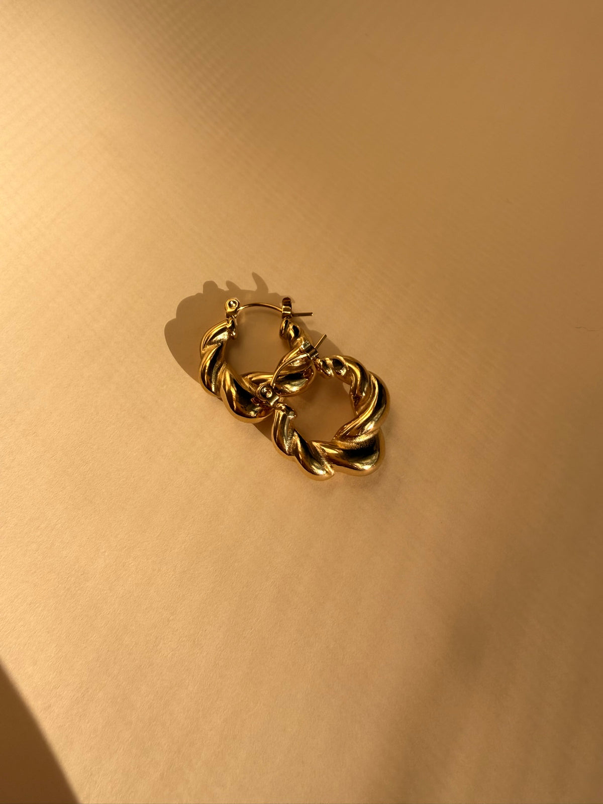 Golden Loop Hoop